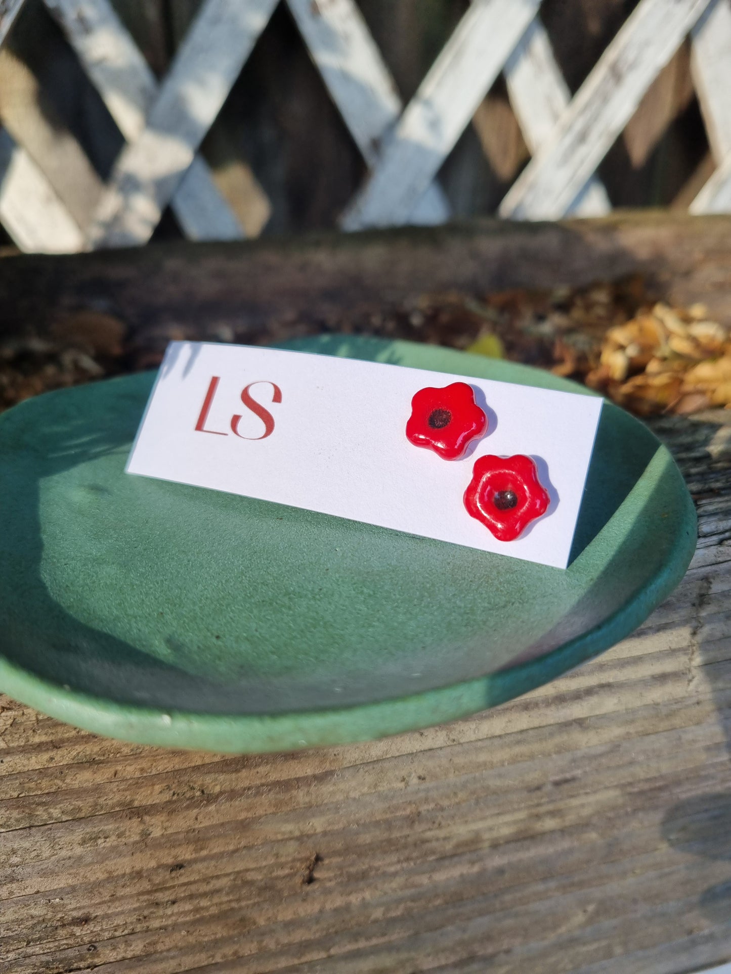 Poppy studs