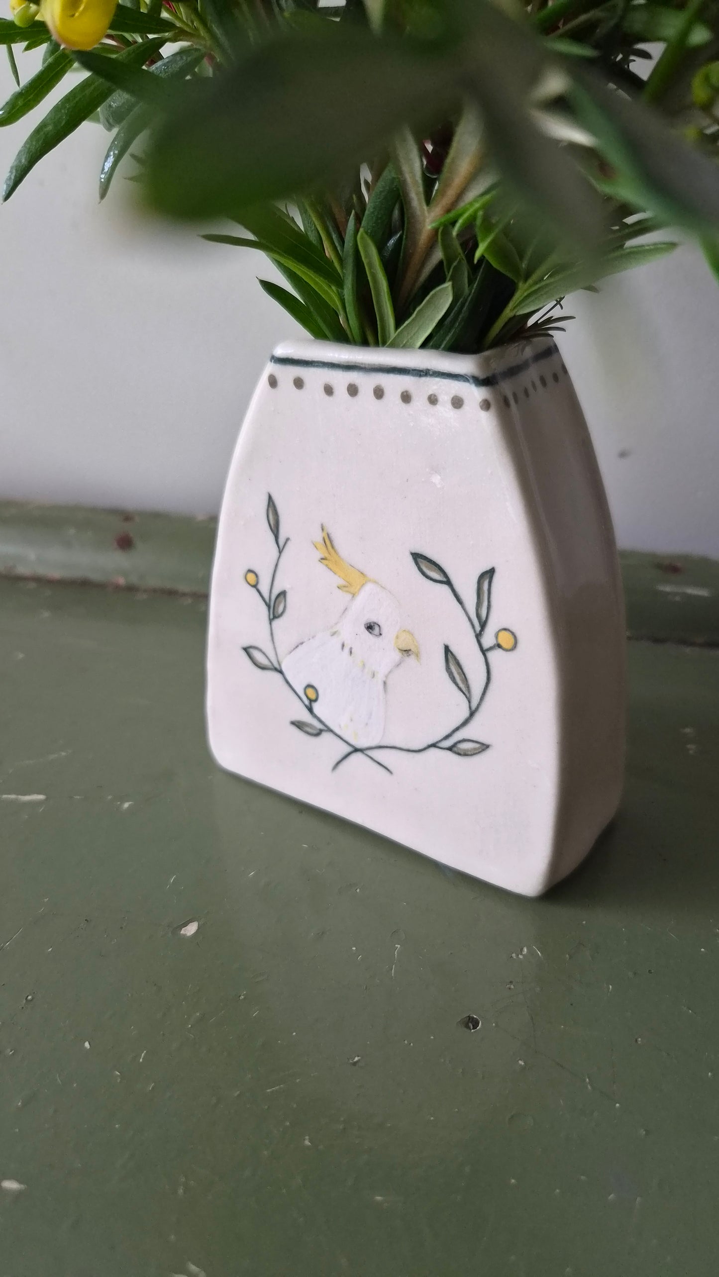 Cockatoo vase
