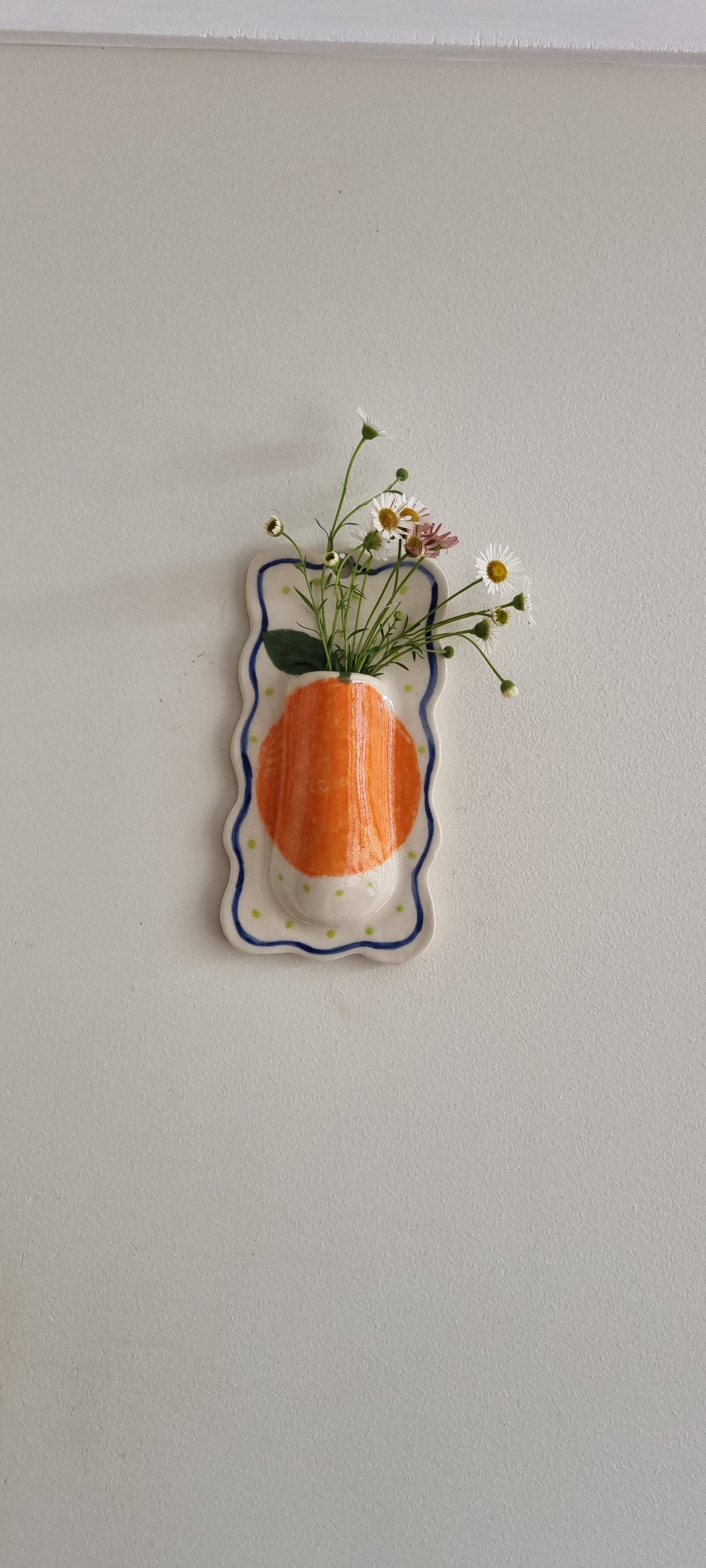 Fun wall vase