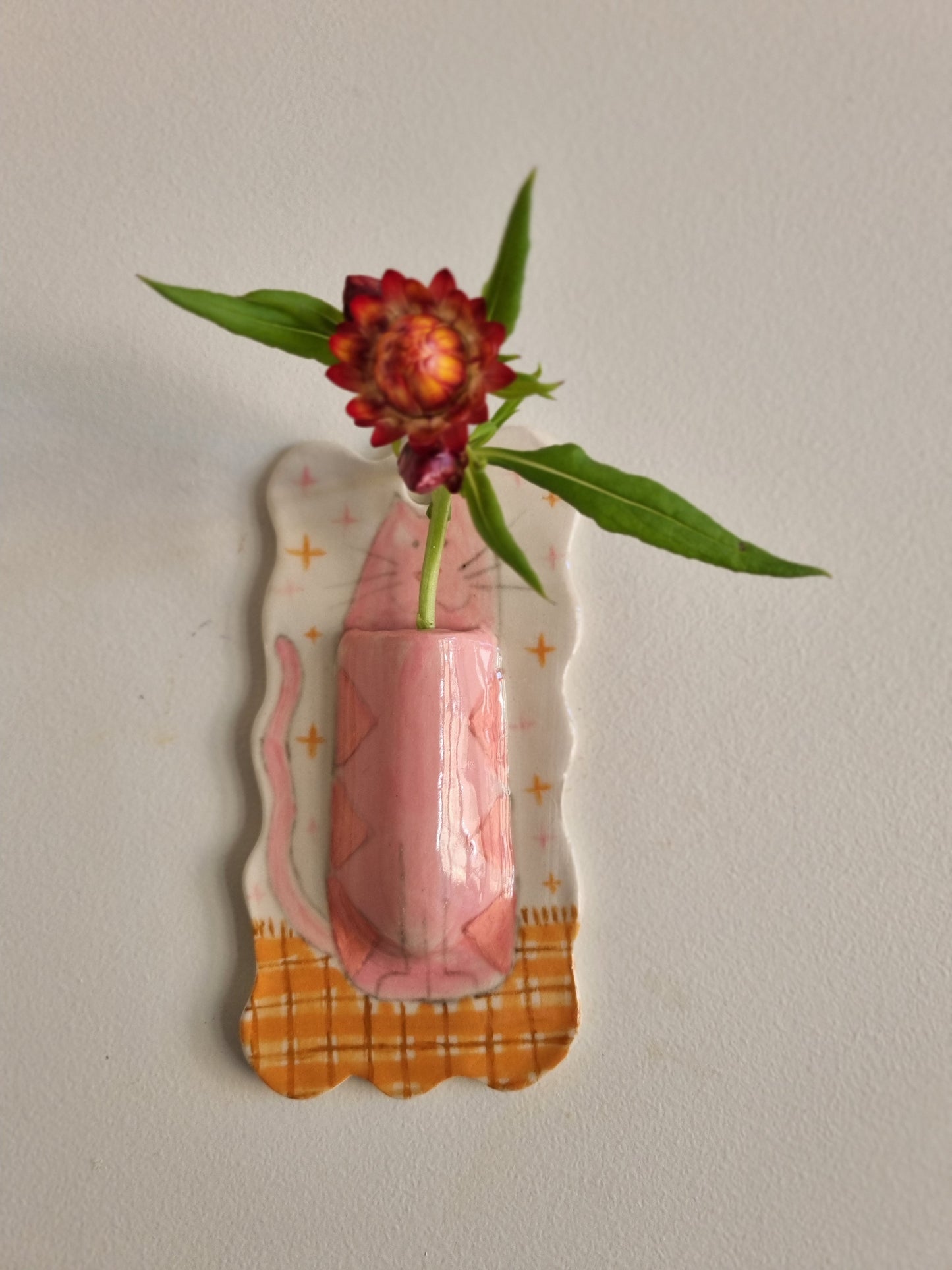 Fun wall vase