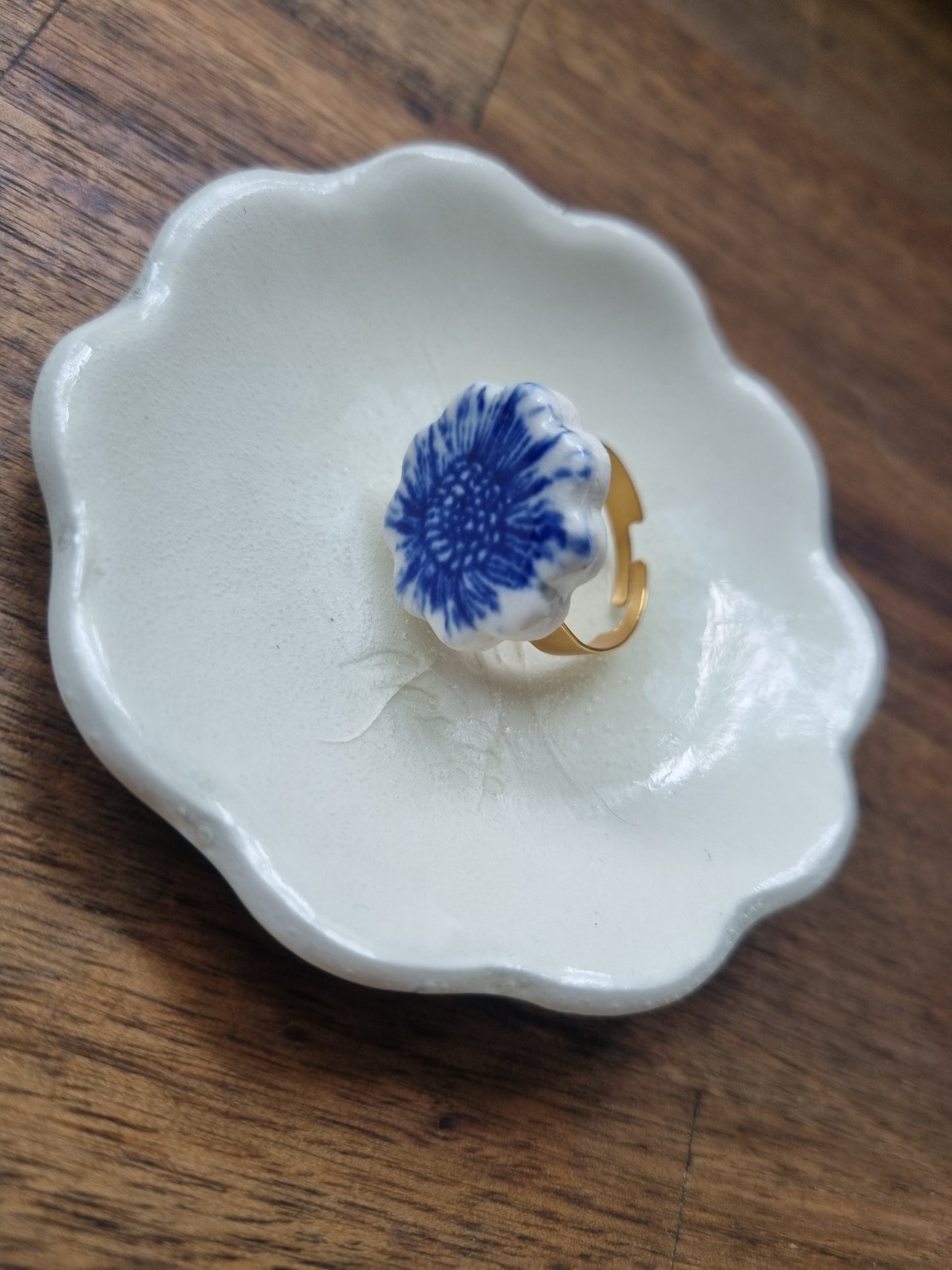 Ceramic, adjustable rings