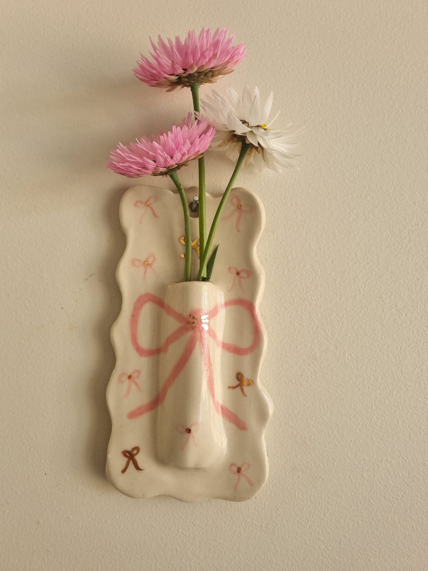 Fun wall vase
