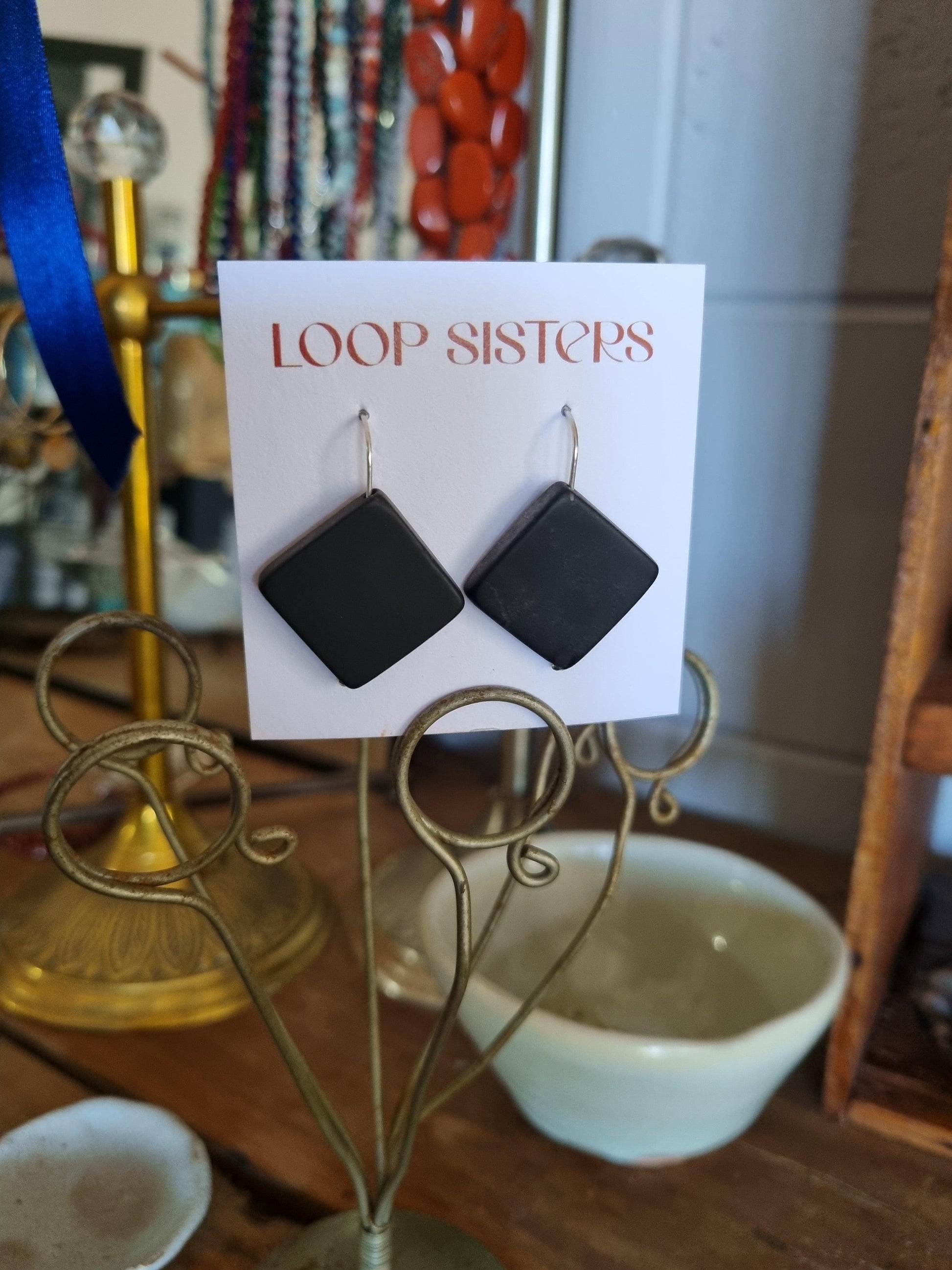 Margo - Loop Sisters 