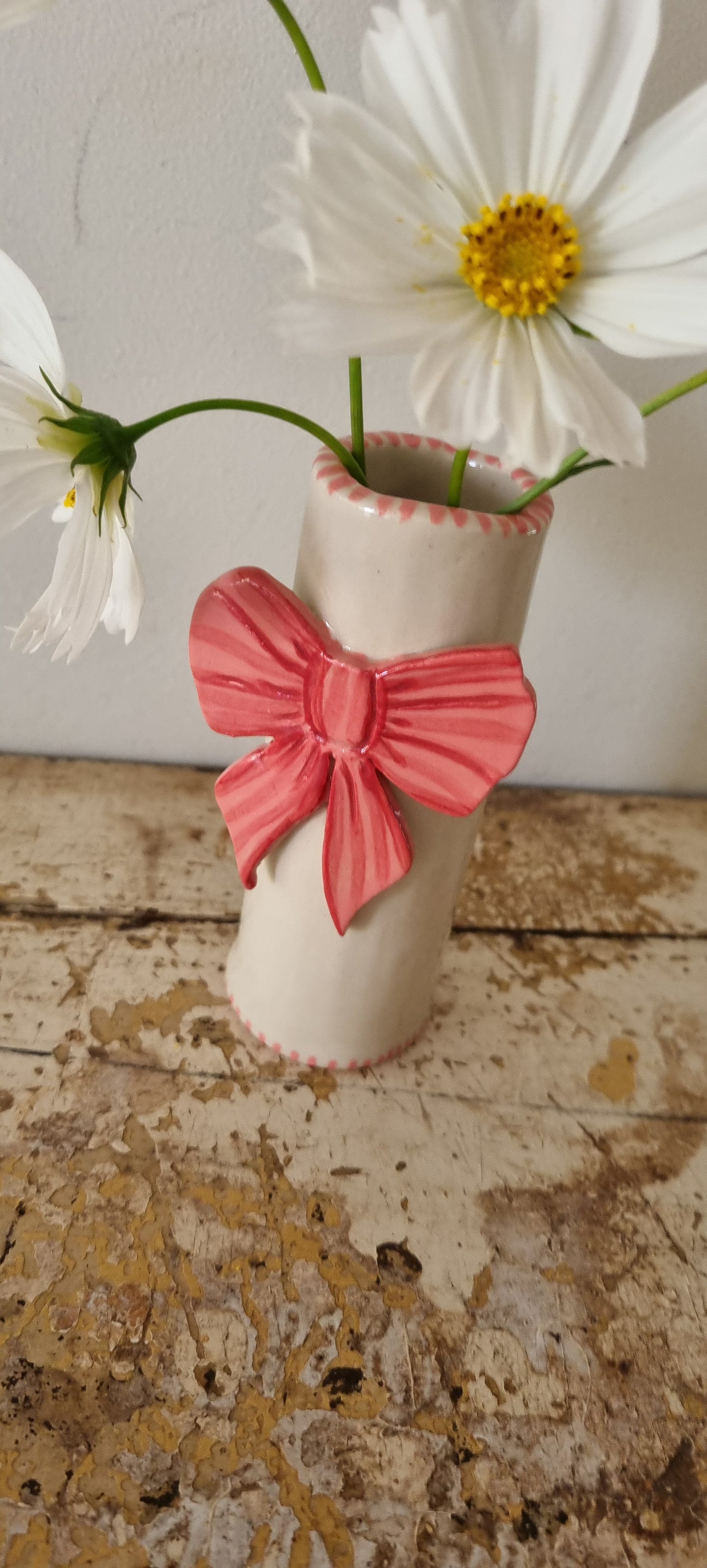 Bow bud vase.